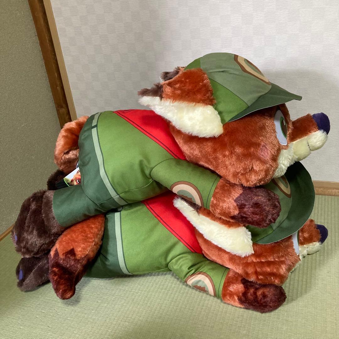 ズートピア　赤いほっぺ　寝そべりスーパーラージキッズぬいぐるみ ニック・ワイルド