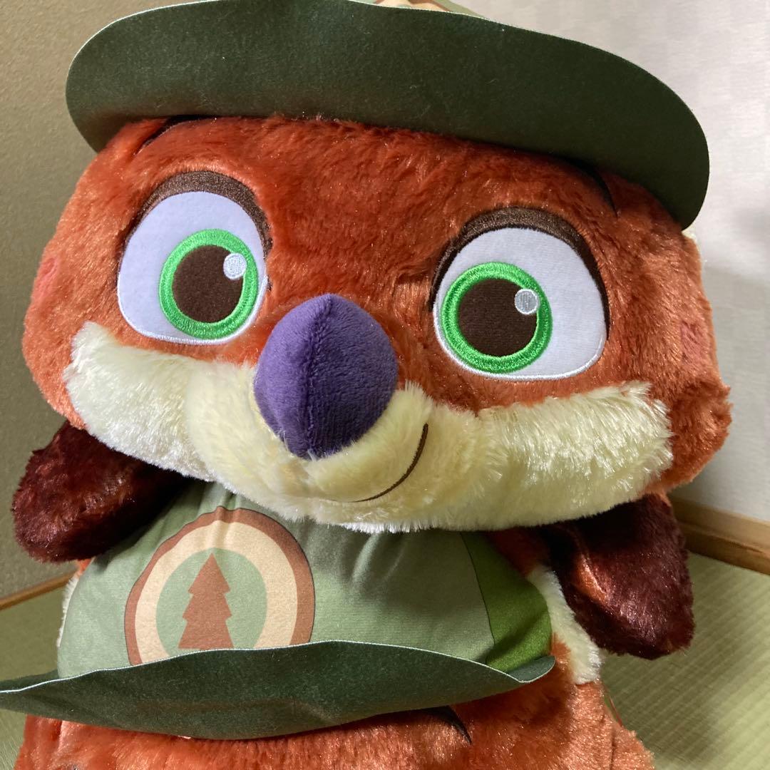 ズートピア　赤いほっぺ　寝そべりスーパーラージキッズぬいぐるみ ニック・ワイルド