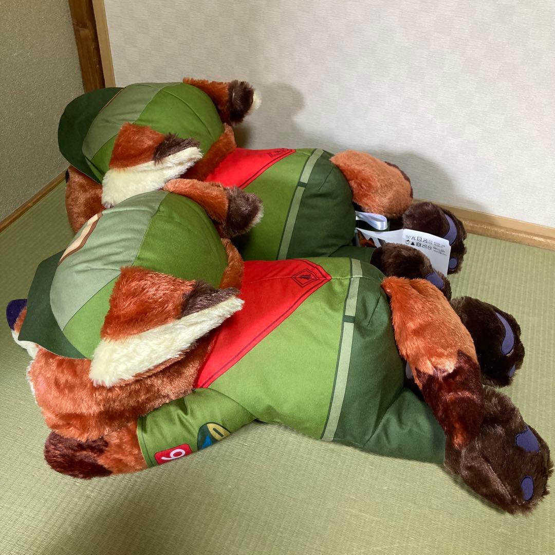 ズートピア　赤いほっぺ　寝そべりスーパーラージキッズぬいぐるみ ニック・ワイルド