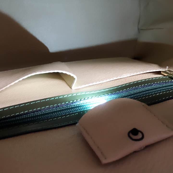 イタリア購入Pratesi 本革カバン