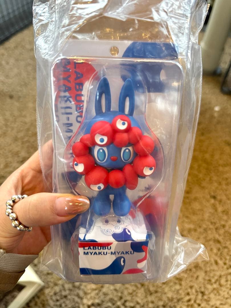 LABUBU ミャクミャク フィギュア EXPO2025公式