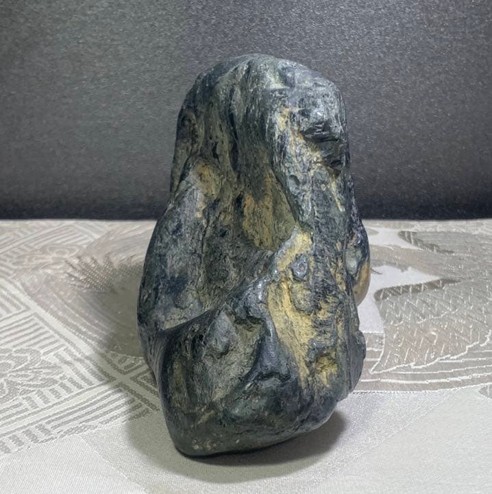 認定識別コードNo. ijs00001089  1.52kg ニホンシンギョク