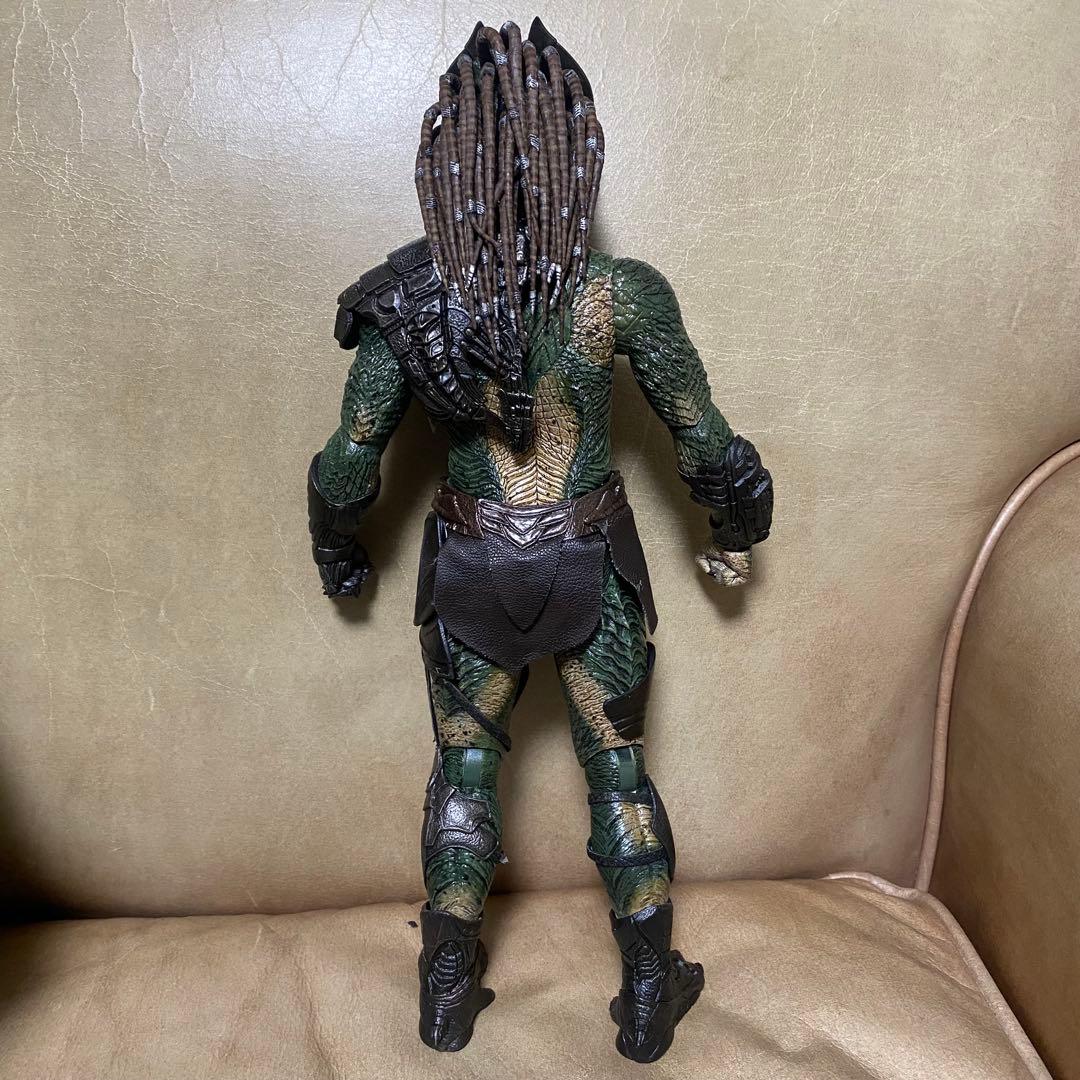 ホットトイズ ファルコナープレデター 1/6