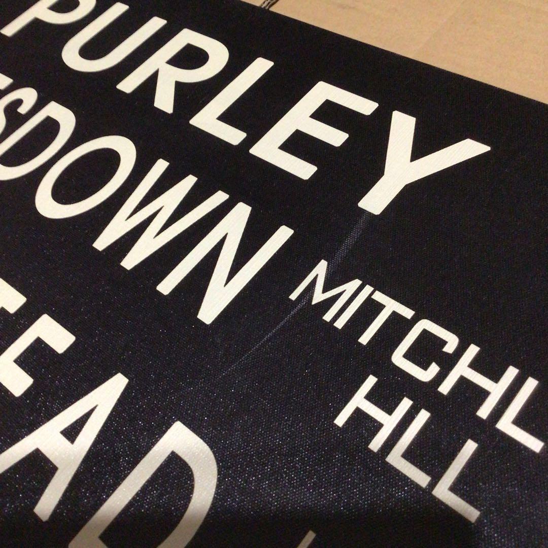 バス停 行き先表示板 木製 黒白　イギリス ロンドン インテリア