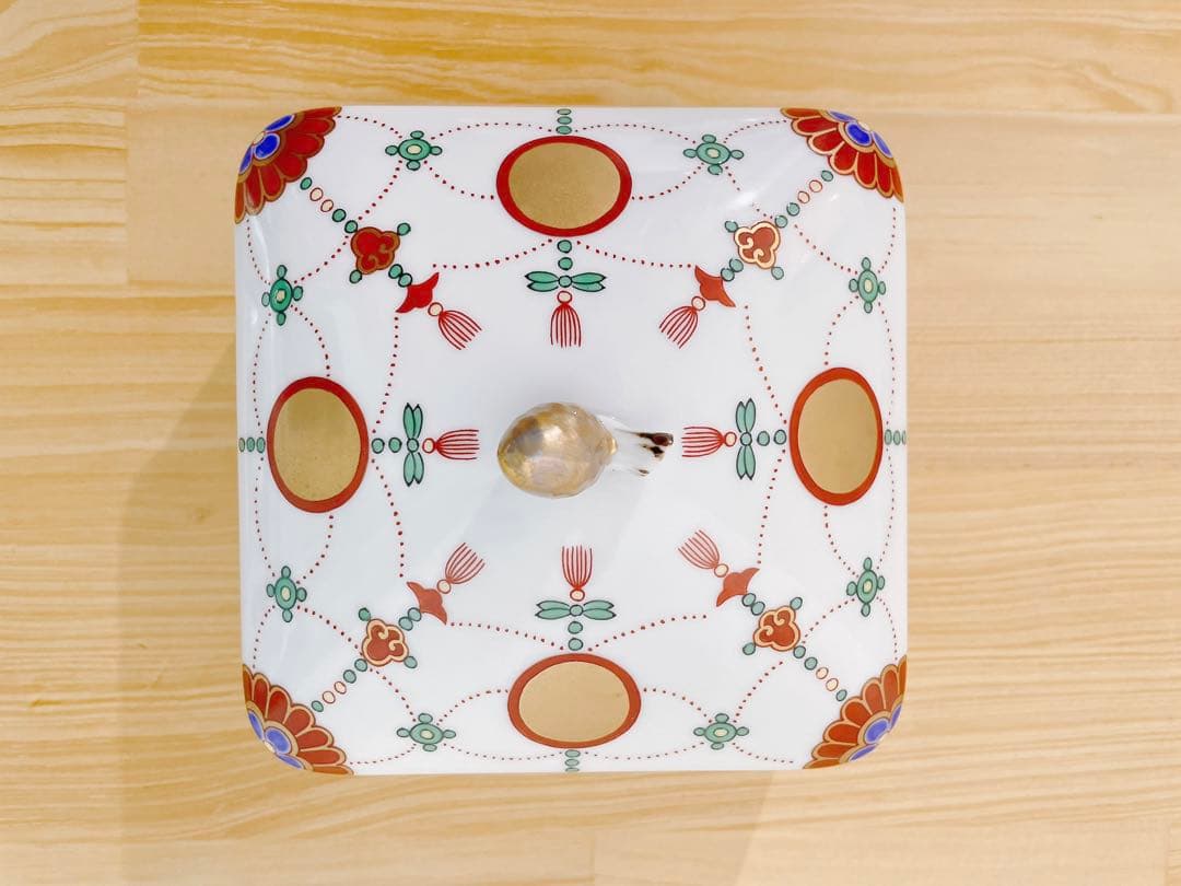 Jerry其泉窯 角二段重 錦日輪赤玉瓔珞文 小皿 錦日輪赤玉瓔珞文