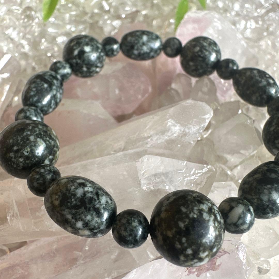 日本最高波動・宇宙ゲート配列｜遠野霊石オーバルMix 高波動ブレスレット一点もの