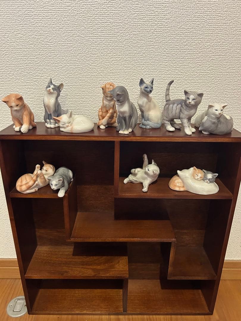 値下ロイヤルコペンハーゲン猫12ミニキャットコレクションフィギア