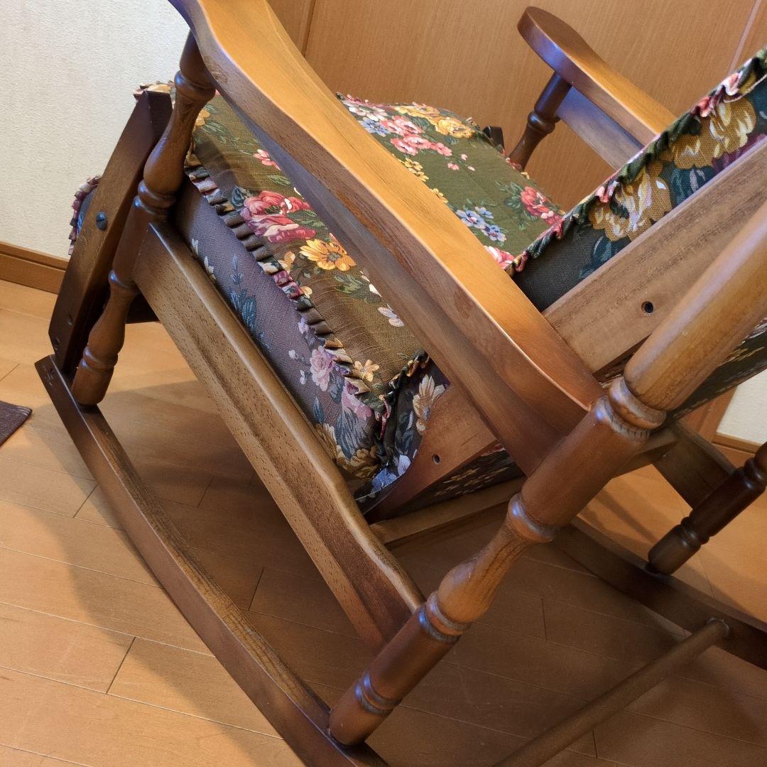 ビンテージ　東洋家具製　ロッキングチェア　オットマン付き　花柄　TOYO