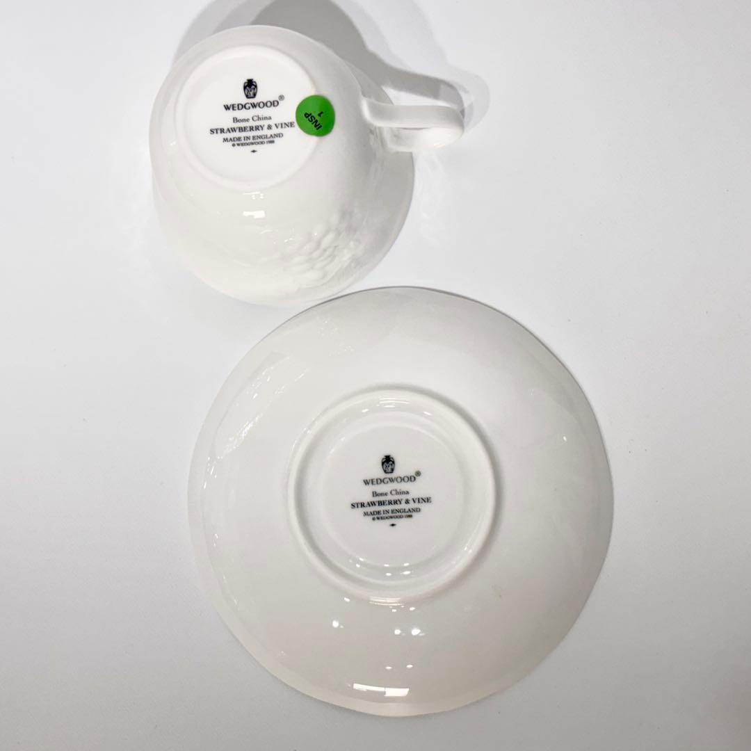 希少！新品・未使用・廃盤品！ウェッジウッド ストロベリーバイン 黒壺