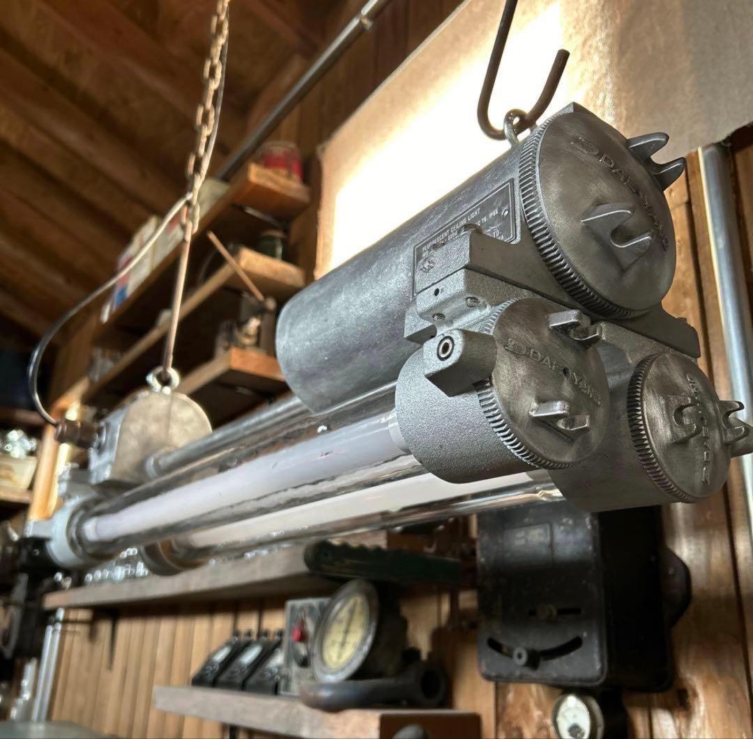 インダストリアル　ビンテージ　ランプ　1129