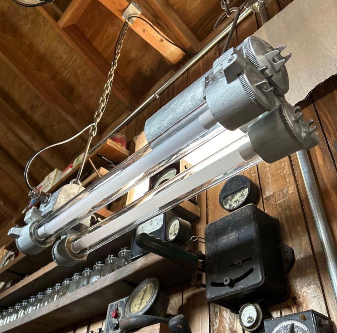 インダストリアル　ビンテージ　ランプ　1129