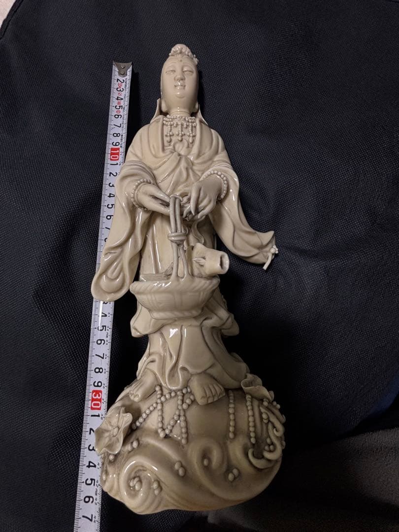 中国古美術 明の時代 徳化窯 白磁観音菩薩像 何朝宗 34cm - メルカリ