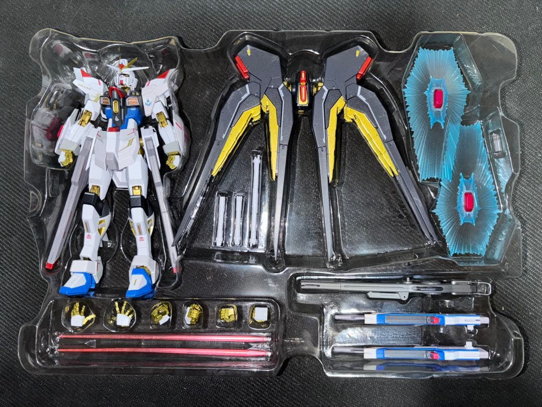 l robot魂　ガンダムSEED FREEDOM シリーズ　セット販売