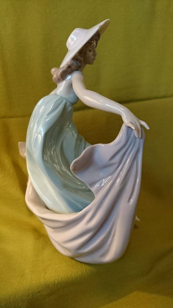 「売約済」LLADRO リアドロ 5月の舞踏 フィギュリン 美品