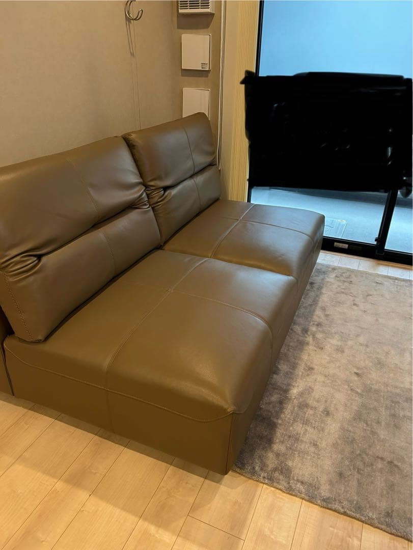 ボーコンセプト　革ハンプトン　BoConcept 2025年納品　半額