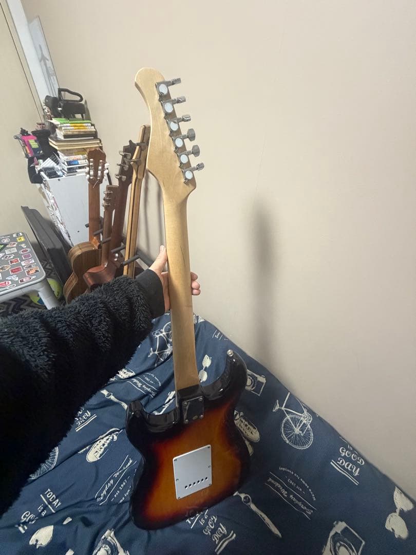 Boccherini サンバースト エレキギター