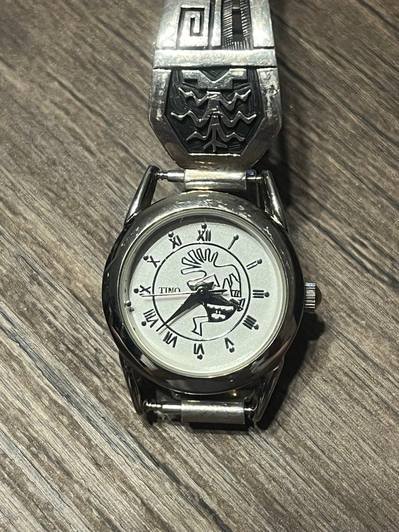 エフィ　腕時計