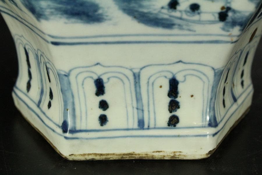 中国美術 青花 古染付 楼閣山水紋 六方 瓶 高25.5cm(RC991) - メルカリ