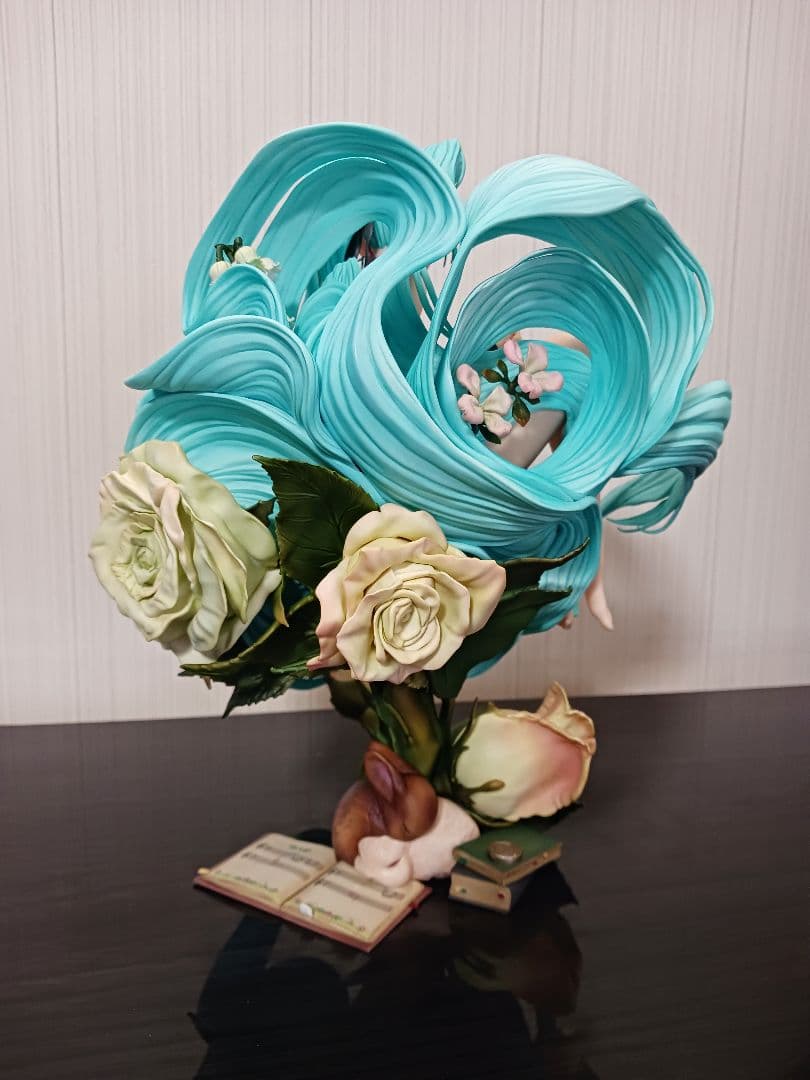 希少品☆初音ミク 未来の蕾(つぼみ) 1/6 フィギュア 中国限定 - メルカリ