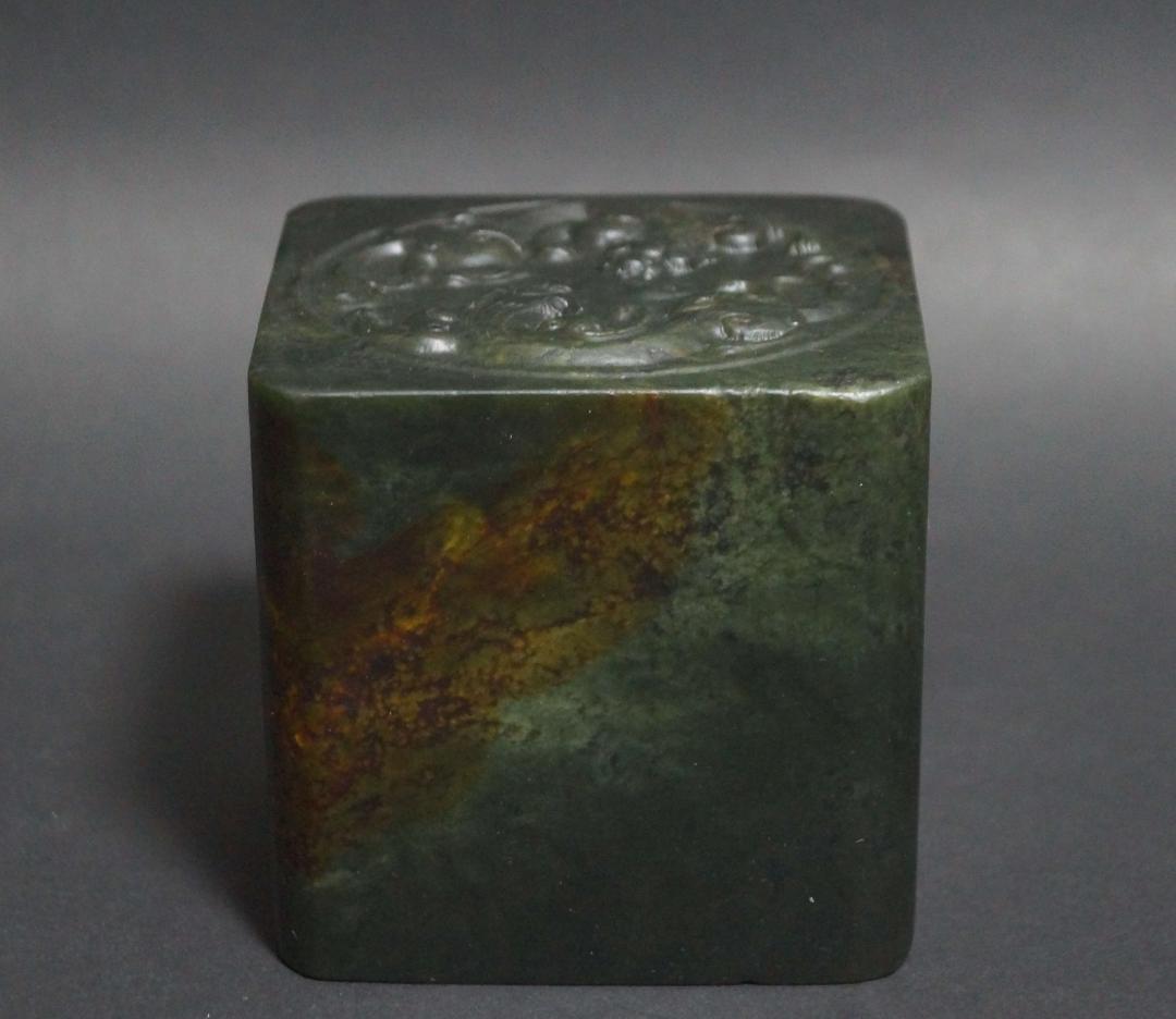 時代大型天然碧玉 細工彫り古代双龍 篆刻 篆書 印章 置物 古文房具★美しい石目