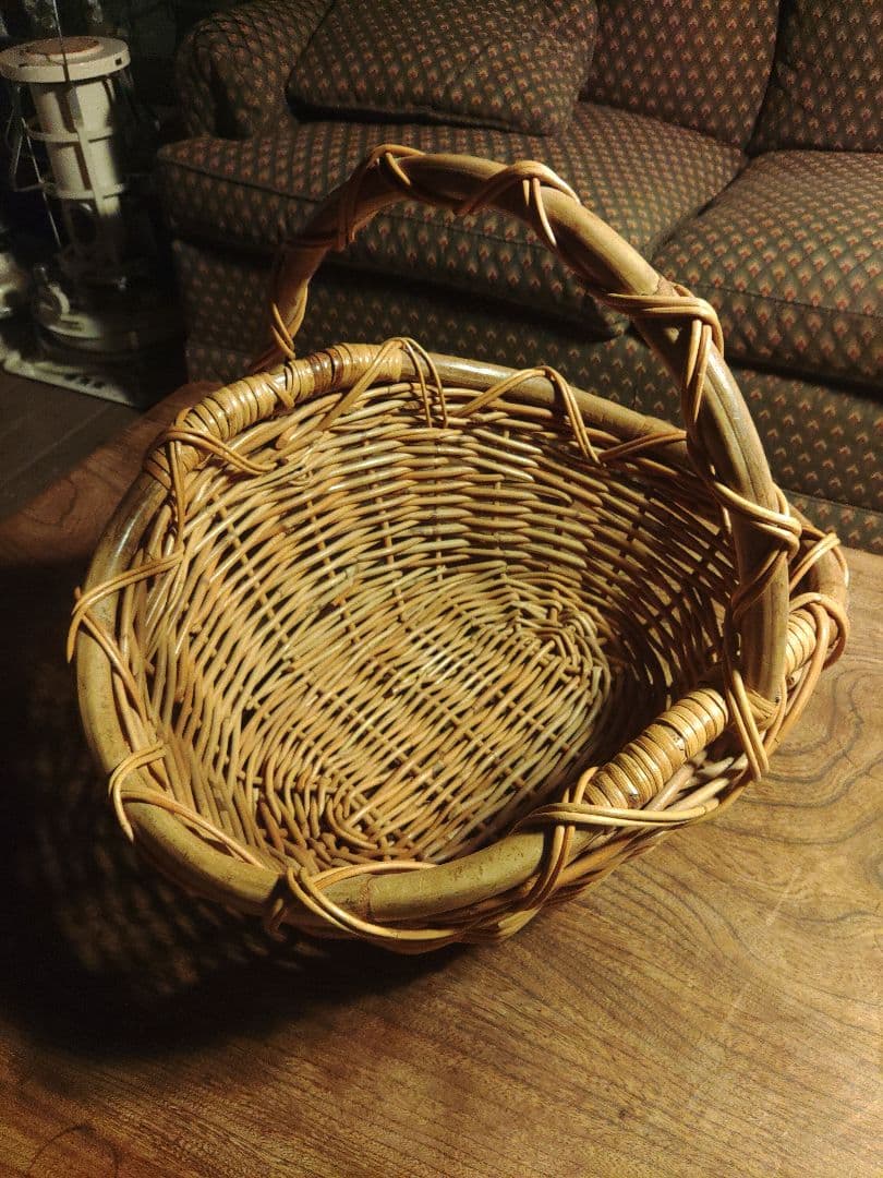 希少　ラタン　カゴ　バスケット　手持ち　藤　レトロ　アンティーク　ヴィンテージ