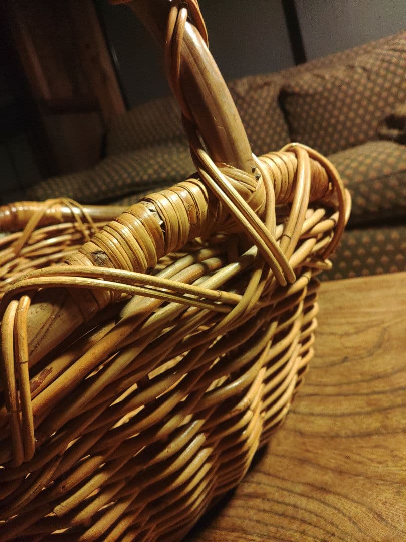 希少　ラタン　カゴ　バスケット　手持ち　藤　レトロ　アンティーク　ヴィンテージ