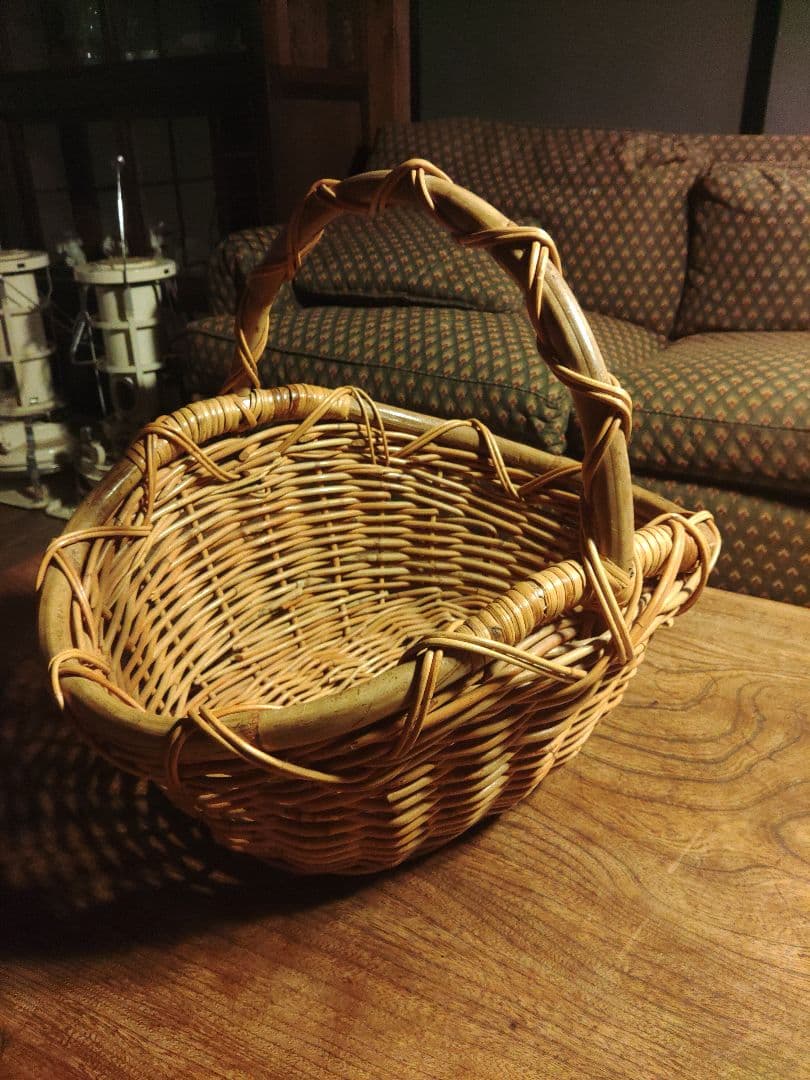 希少　ラタン　カゴ　バスケット　手持ち　藤　レトロ　アンティーク　ヴィンテージ