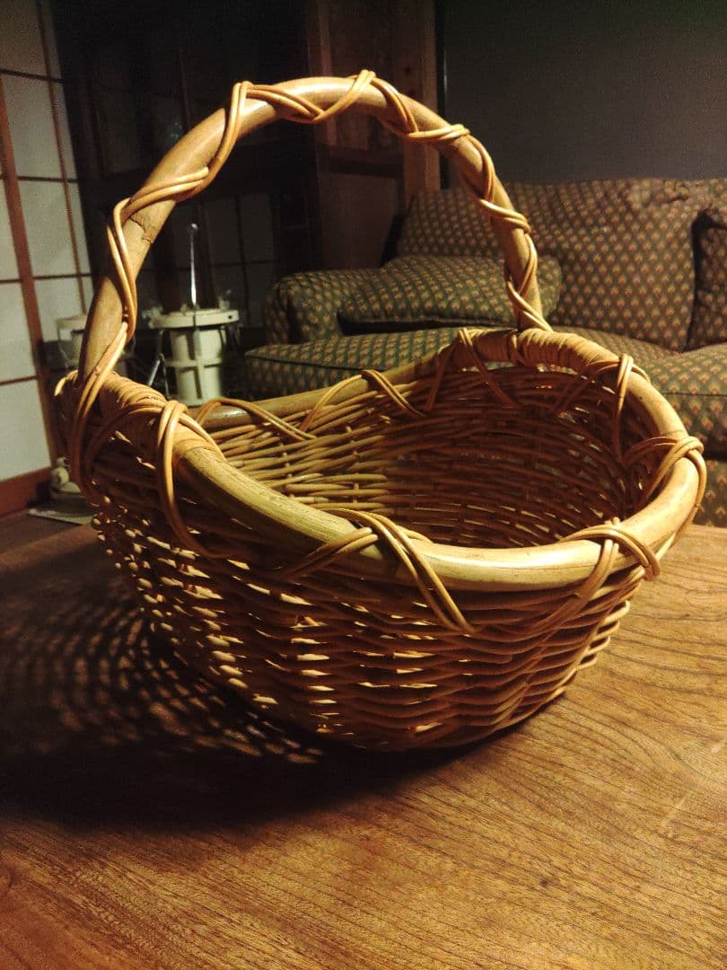 希少　ラタン　カゴ　バスケット　手持ち　藤　レトロ　アンティーク　ヴィンテージ