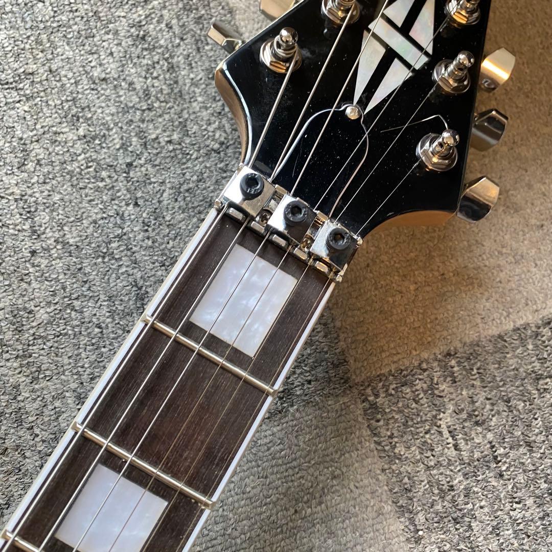 ノーブランド ブルズアイフライングV ギター ザック・ワイルド