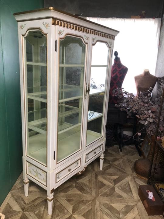 期間限定お値下げ 引き取り限定 ガラスキャビネット ロココ調 アンティーク白家具