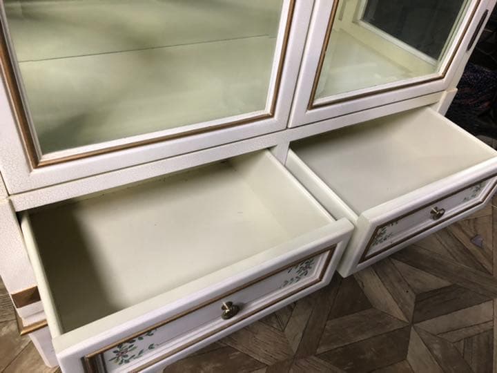 期間限定お値下げ 引き取り限定 ガラスキャビネット ロココ調 アンティーク白家具