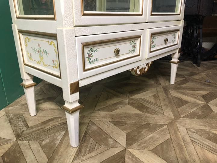 期間限定お値下げ 引き取り限定 ガラスキャビネット ロココ調 アンティーク白家具