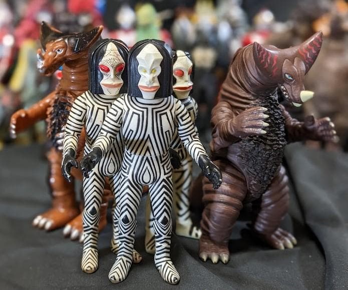 ウルトラＱ・ウルトラマン＆登場怪獣・宇宙人（バンダイ）ソフビ49体セット＋６