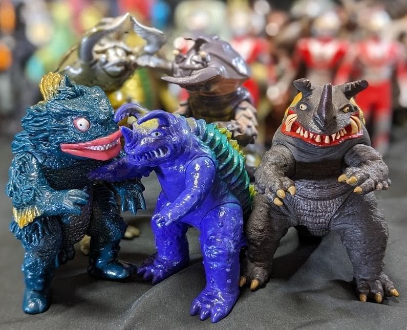 ウルトラＱ・ウルトラマン＆登場怪獣・宇宙人（バンダイ）ソフビ49体セット＋６