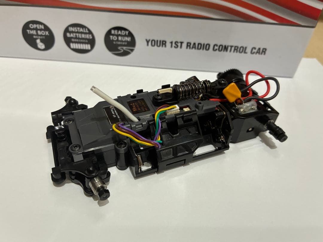 ミニッツMR-04レディセット　ジャイロ付