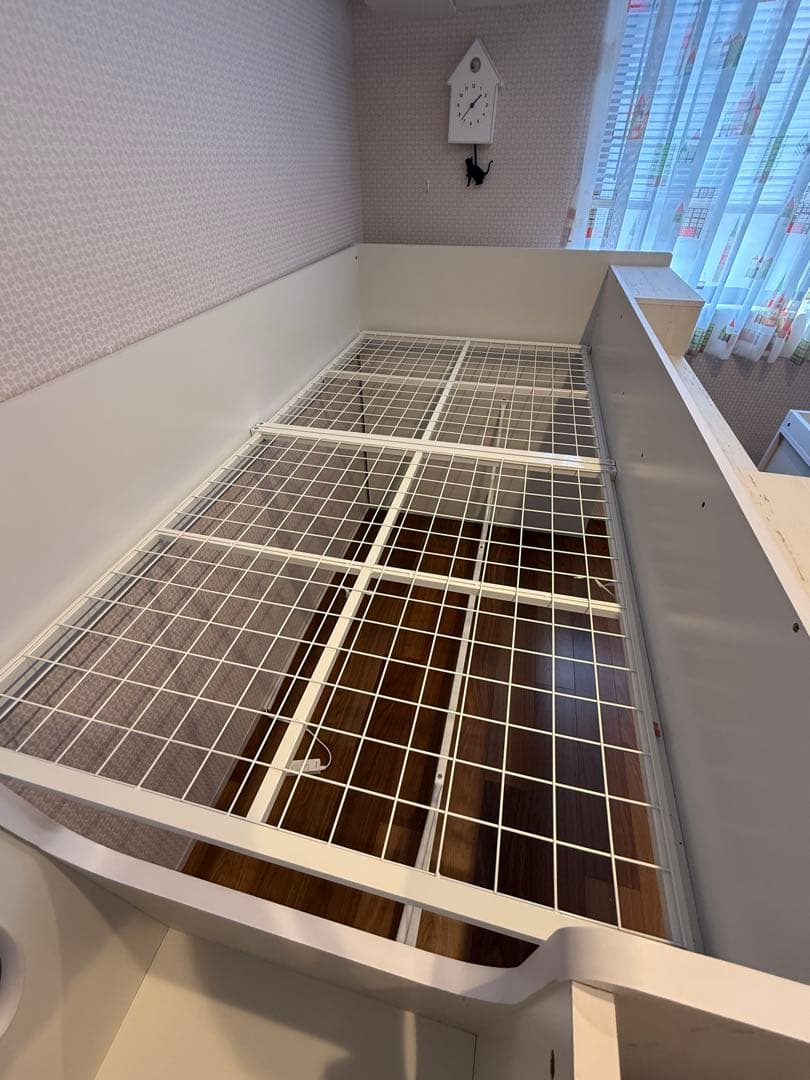 【綺麗め】木製ロフトベッド シングルサイズ 白　収納付　大阪引取