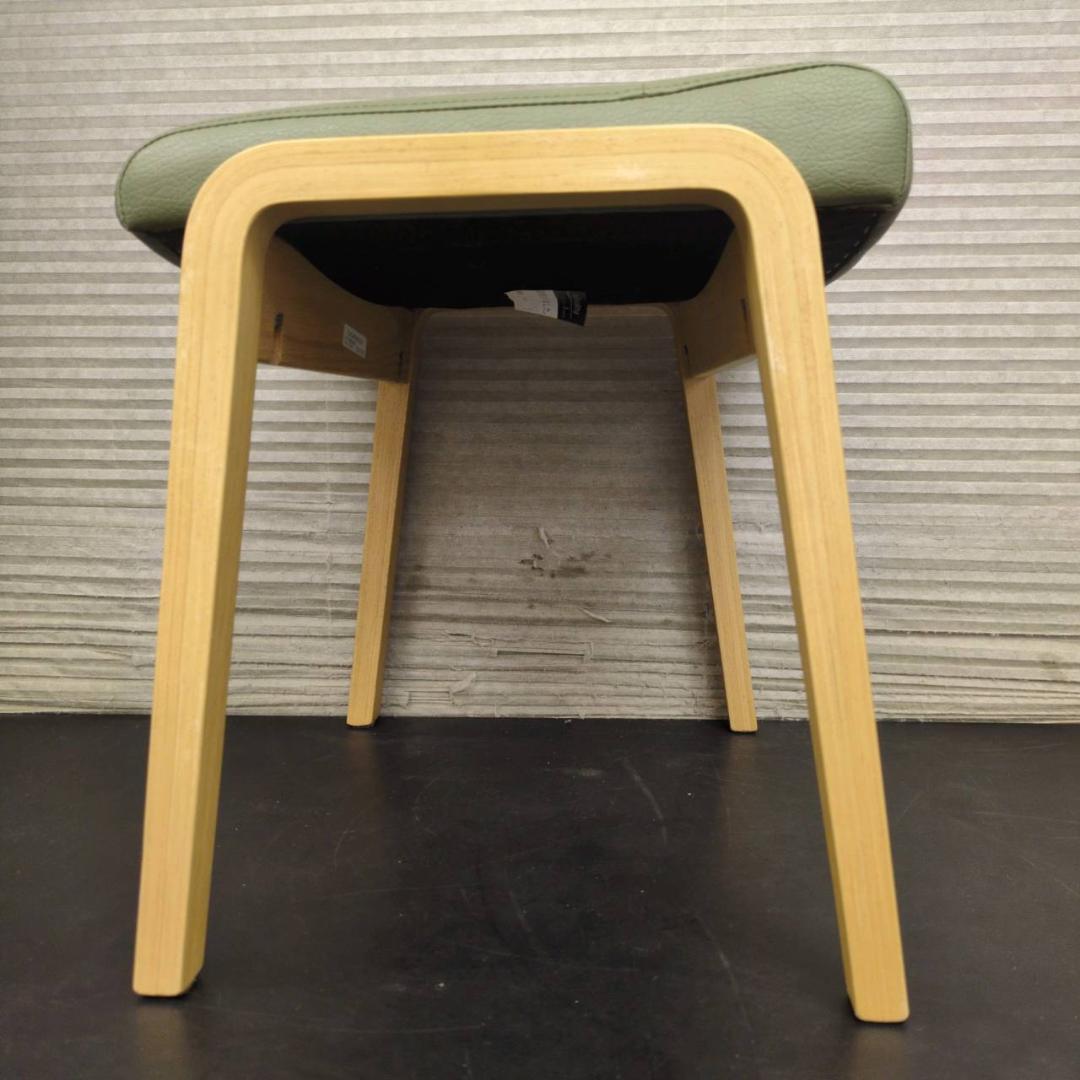 ☆カリモク家具　スツール　CT0406　コンパクトスツール