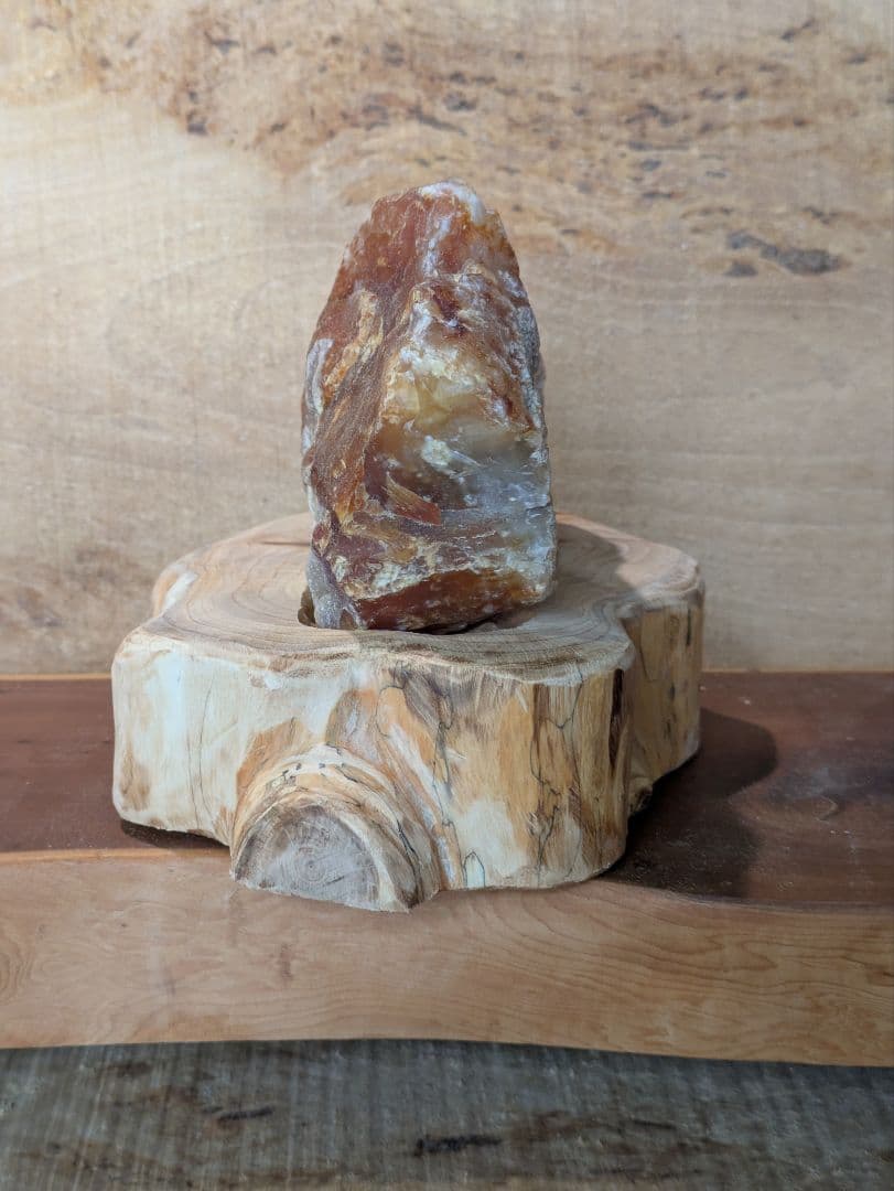 国産鉱物　花石瑪瑙　No.1 置物 木製ベース付き