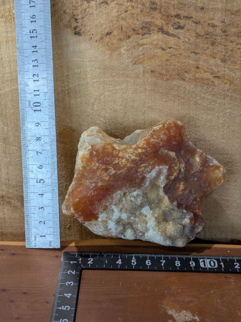 国産鉱物　花石瑪瑙　No.1 置物 木製ベース付き