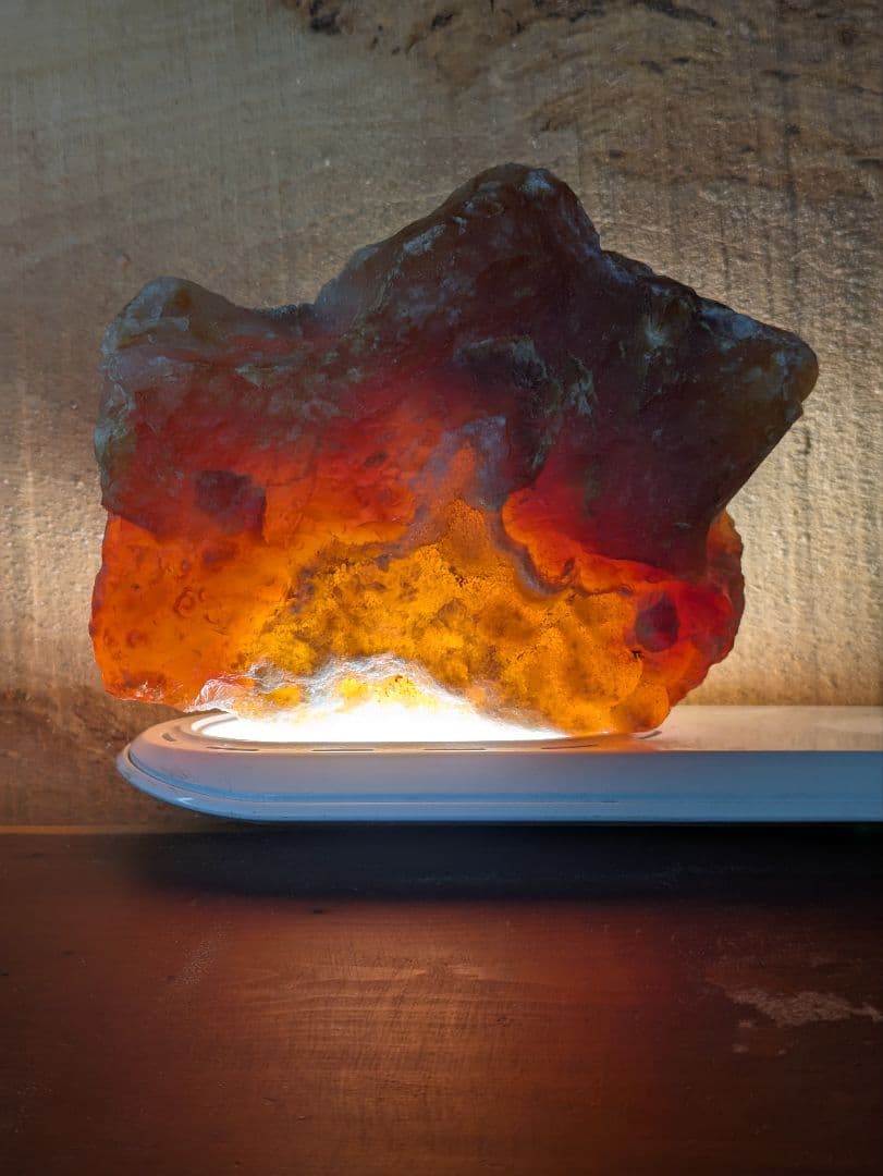 国産鉱物　花石瑪瑙　No.1 置物 木製ベース付き