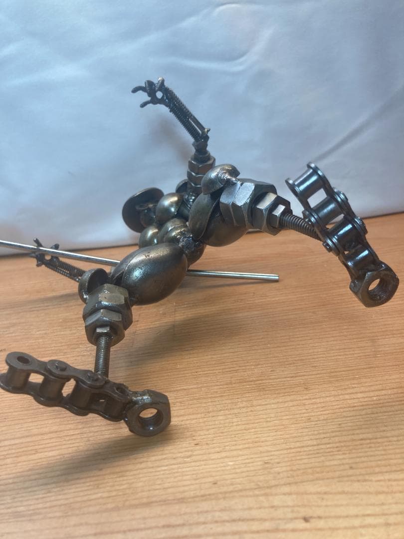 鉄のオブジェ 海外製 アート 人形