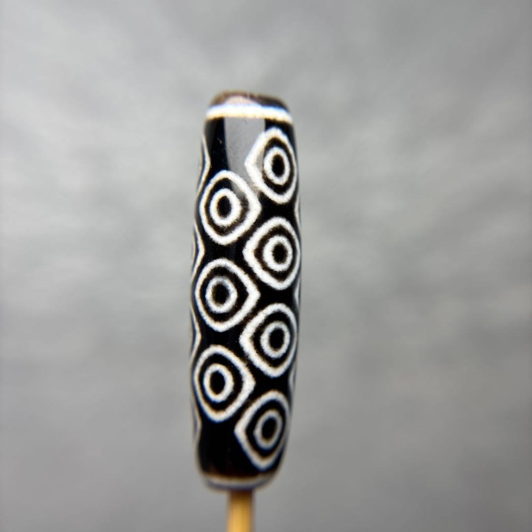 ユッキー　瑪瑙　21龍眼天珠　1-208