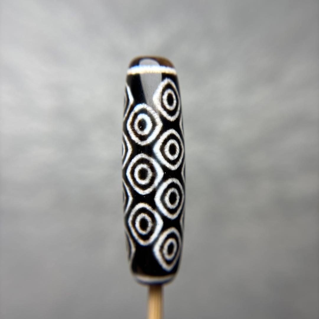 ユッキー　瑪瑙　21龍眼天珠　1-208