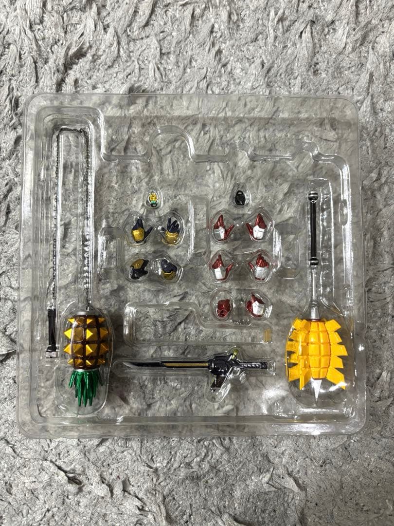 S.H.Figuarts 仮面ライダー鎧武 ＆ 仮面ライダーバロン