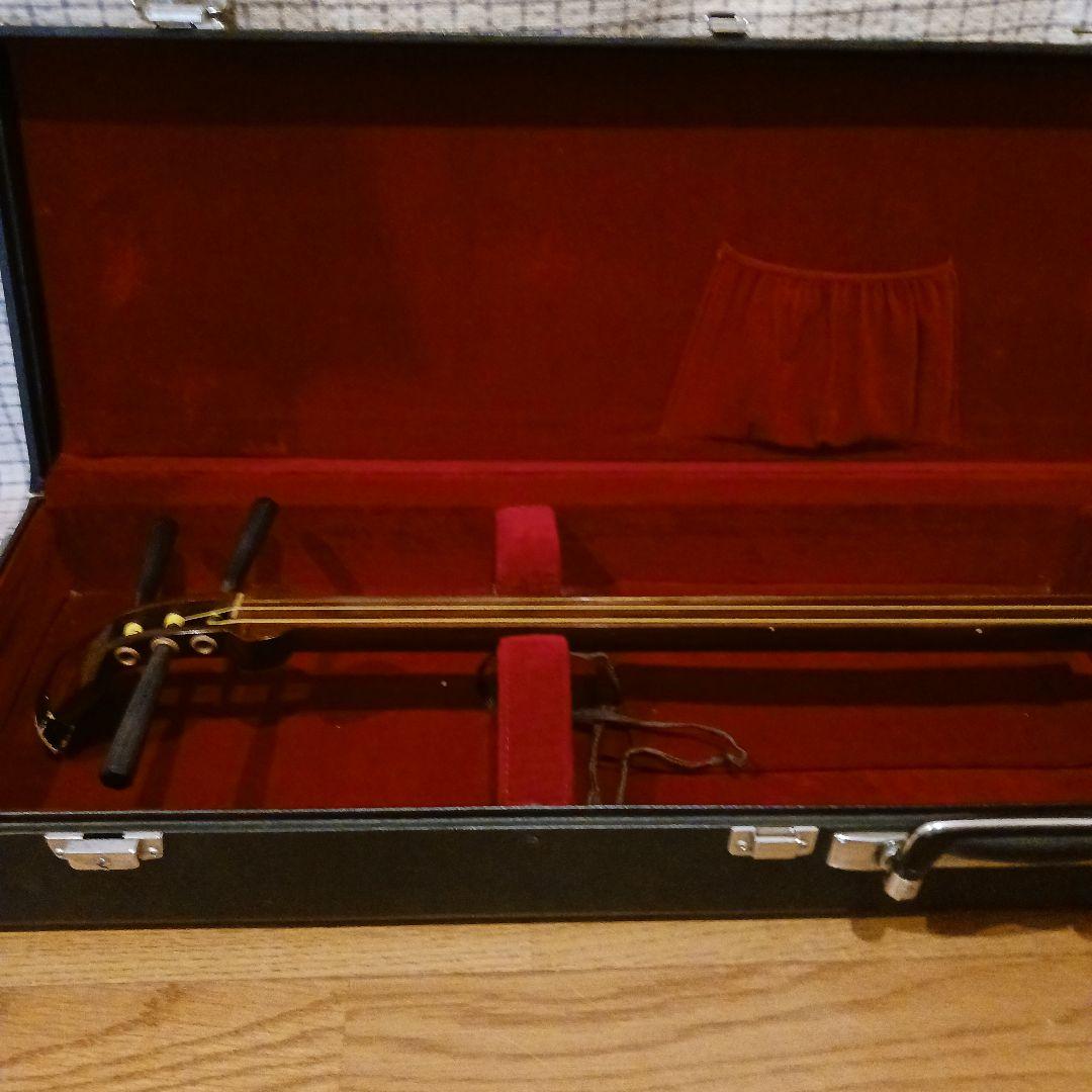 【値下げ】三味線　中棹（太さ　約2.6cm）破れなし ハードケース付き