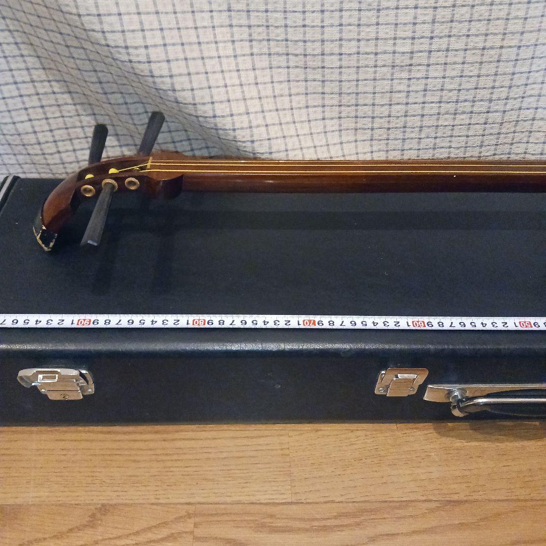 【値下げ】三味線　中棹（太さ　約2.6cm）破れなし ハードケース付き