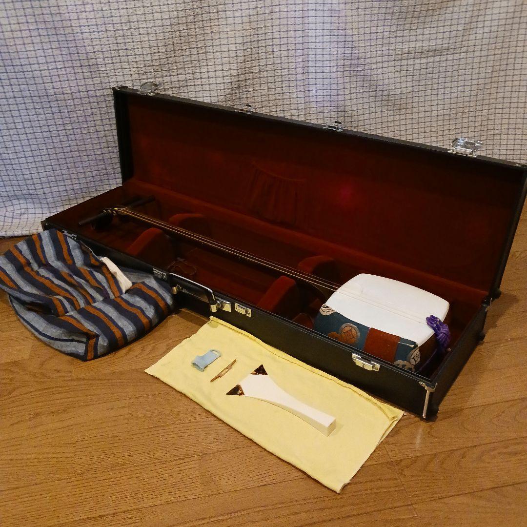 【値下げ】三味線　中棹（太さ　約2.6cm）破れなし ハードケース付き