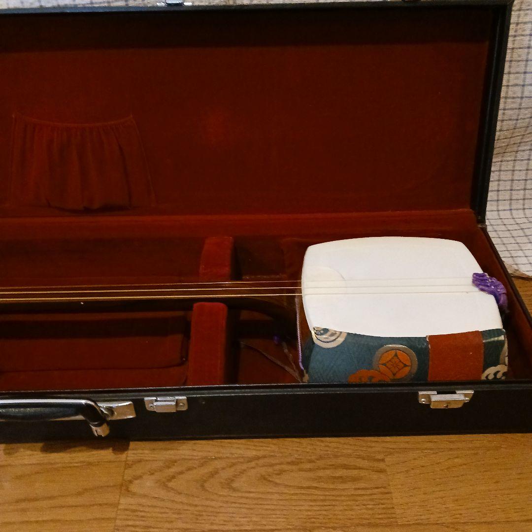 【値下げ】三味線　中棹（太さ　約2.6cm）破れなし ハードケース付き