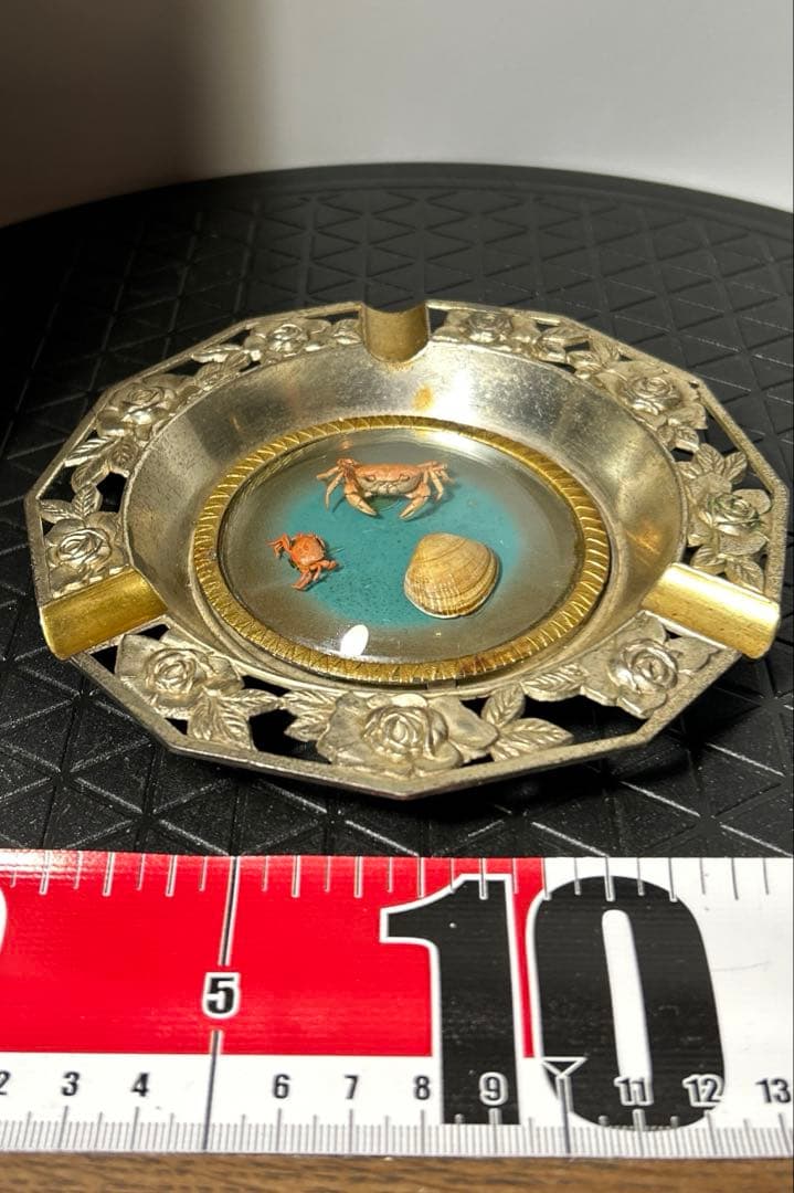 戦後の占領下での日本製　カニと貝を配したのお洒落な灰皿【希少品】＜25b12＞