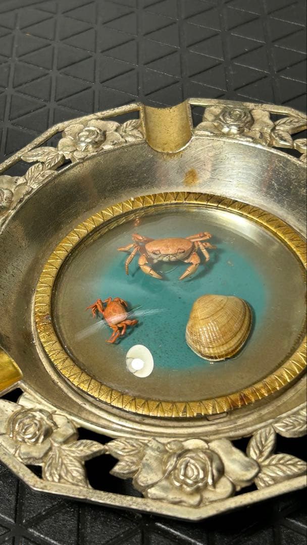 戦後の占領下での日本製　カニと貝を配したのお洒落な灰皿【希少品】＜25b12＞
